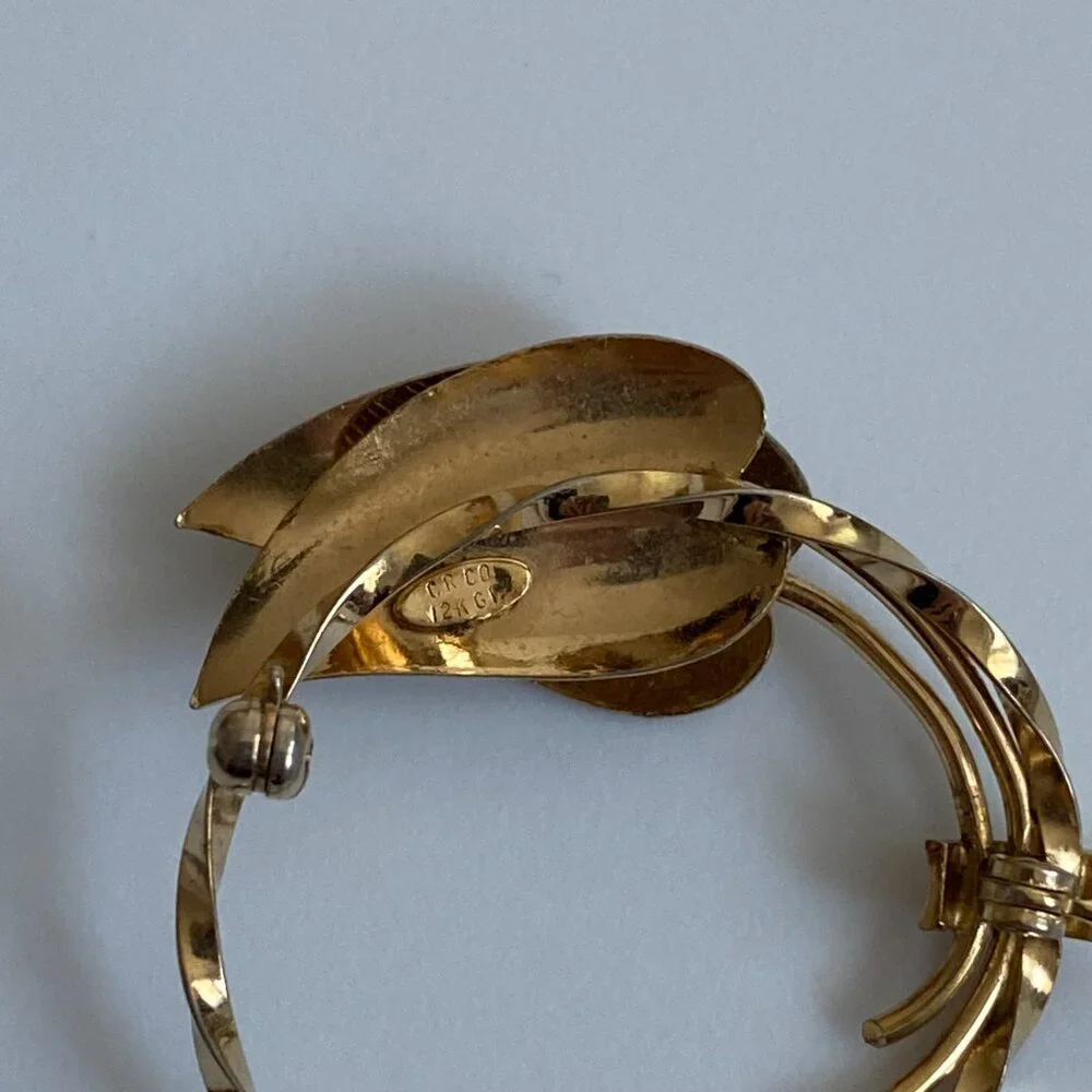 Estate Vintage GOLD FILLED Signed CR CO Charles Reis 12K GF Brooch‎ Wreath Leaf